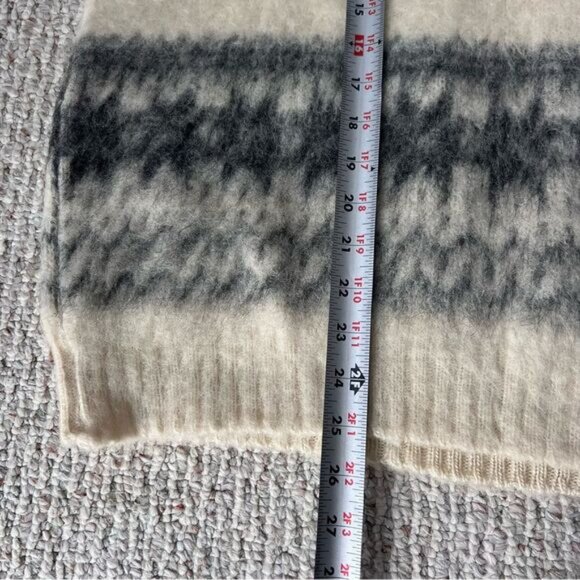 Vintage Icelandic 100% New Wool Sweater - Picture 4 of 8